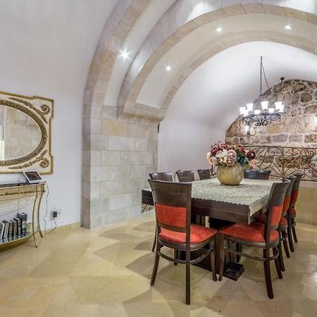 Western Wall Luxury House - Avraham เยรูซาเลม ภายนอก รูปภาพ