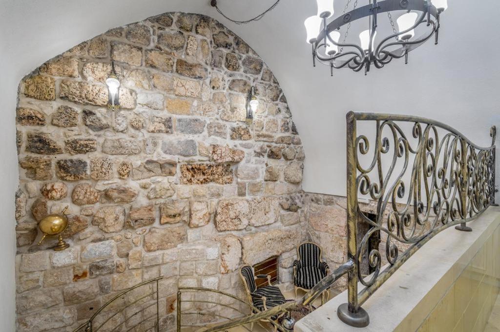 Western Wall Luxury House - Avraham เยรูซาเลม ภายนอก รูปภาพ