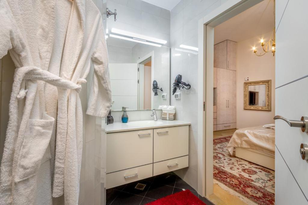 Western Wall Luxury House - Avraham เยรูซาเลม ภายนอก รูปภาพ