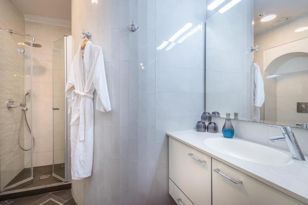 Western Wall Luxury House - Avraham เยรูซาเลม ภายนอก รูปภาพ
